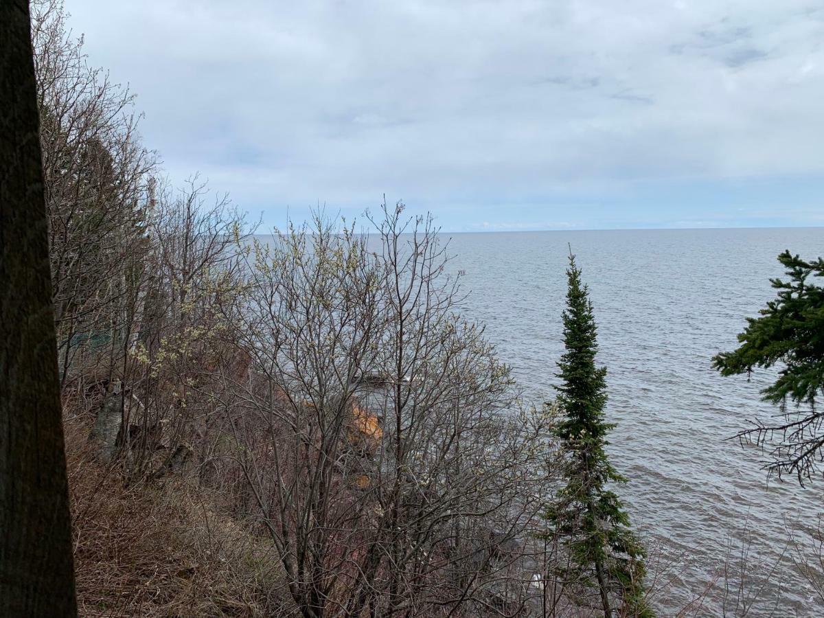 Cliff Dweller On Lake Superior Tofte Экстерьер фото
